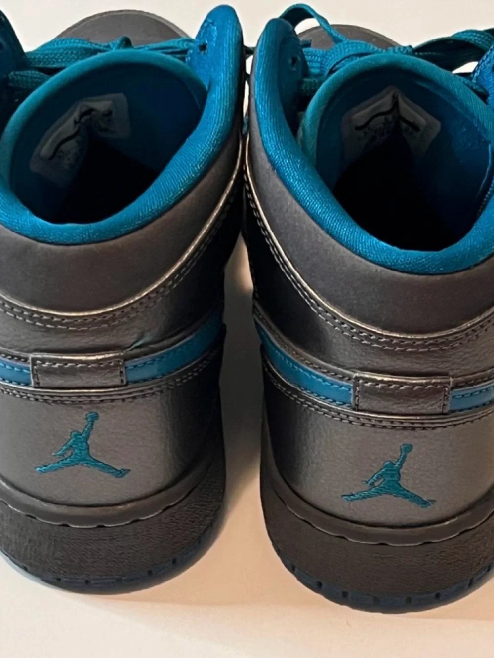 Nike Men's High-Top Sneakers in Dark Gray and Teal Blue
